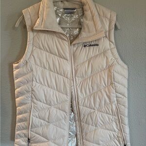 Columbia Women's Ivory Quilted Insulated Vest